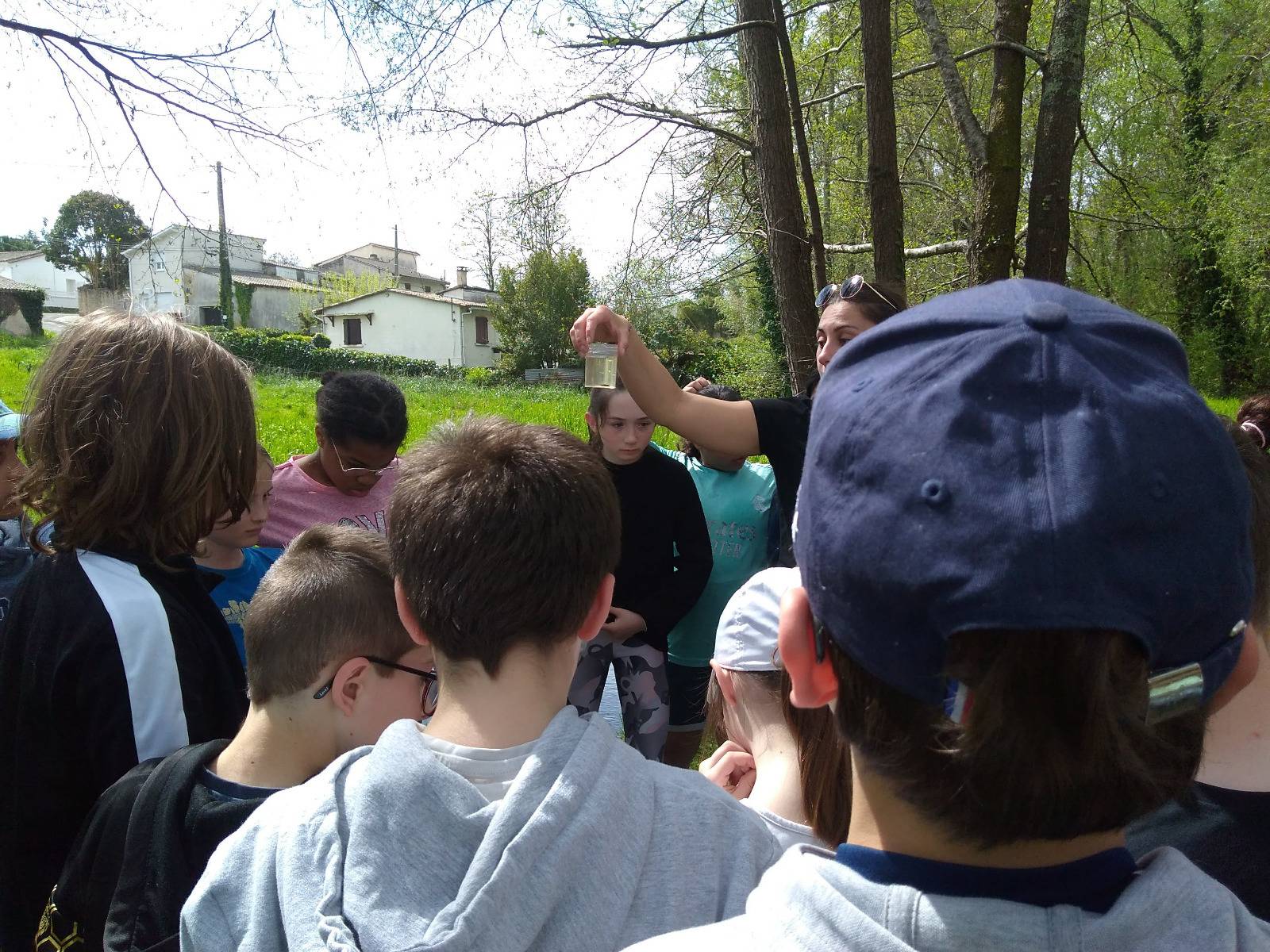 Photo 1 - Sortie Barbouse de l'école de Virelade